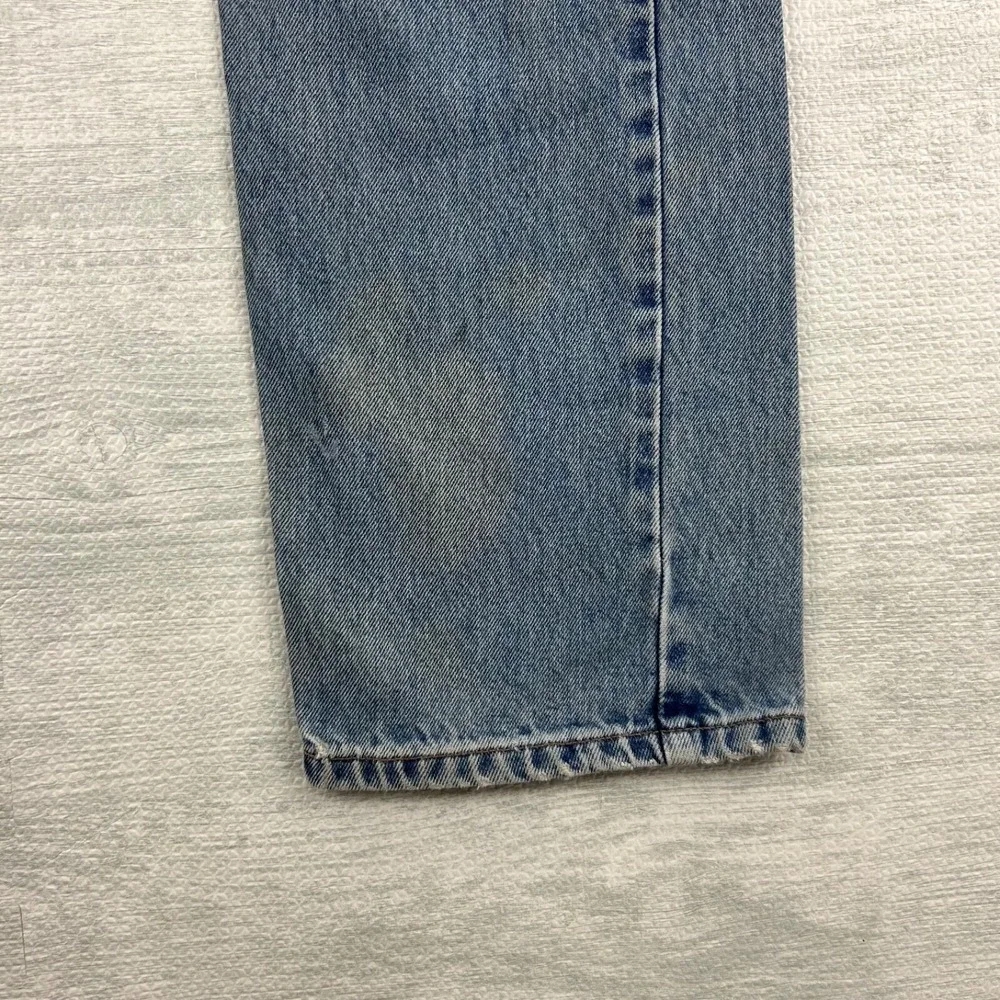 Vintage 90s Levis 505‎ Jeans Size 33x34 Blue Light Wash Regular Fit Straight Leg